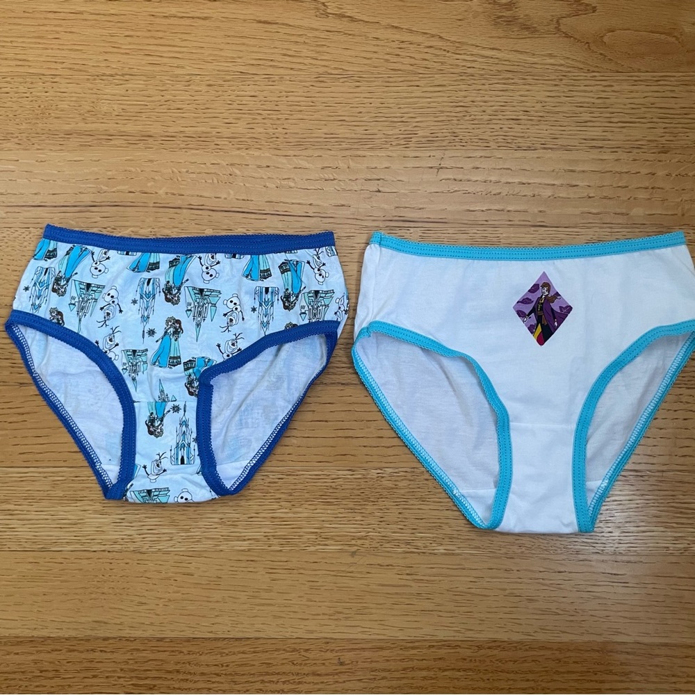 NWOT: Disney Frozen II Underwear 6